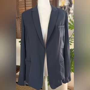 NWOT CREPE SUIT JACKET❤️
